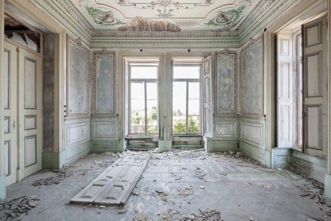 Интерьеры заброшенных дворцов Европы 