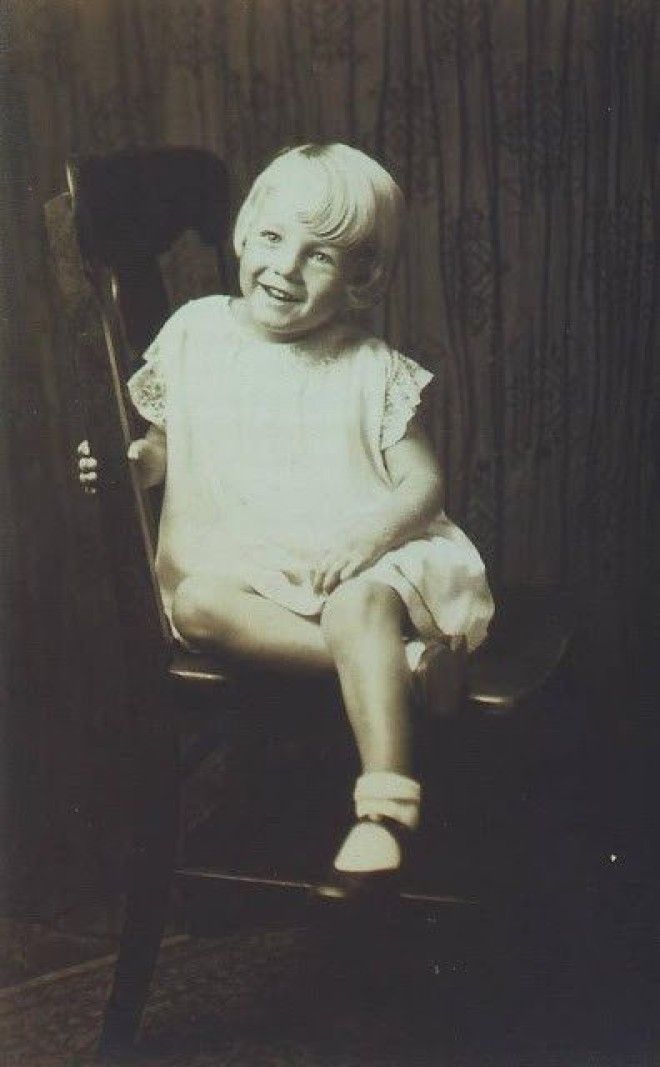 Фотографии Мэрилин Монро в детстве