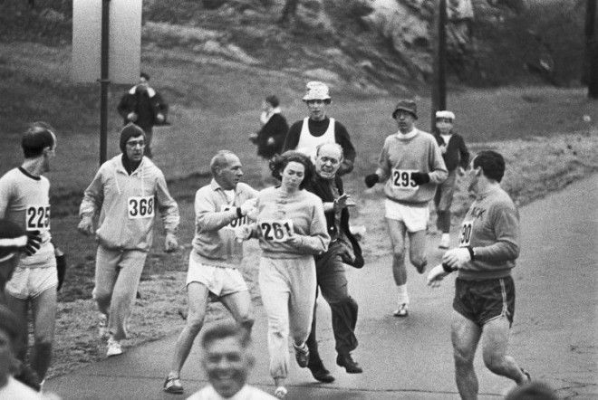 Женщины которые бегут две марафонки изменившие спорт женщины марафон спорт