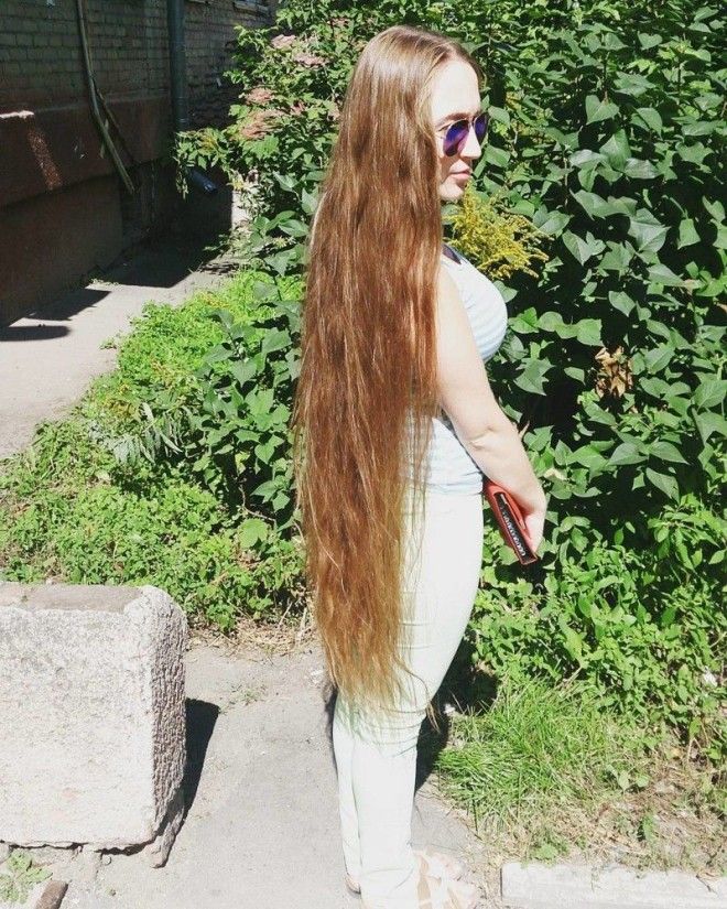 Девушка и очень длинные волосы девушки с длинными волосами дивы инстаграма длинноволосые стойняжка кучеряжка