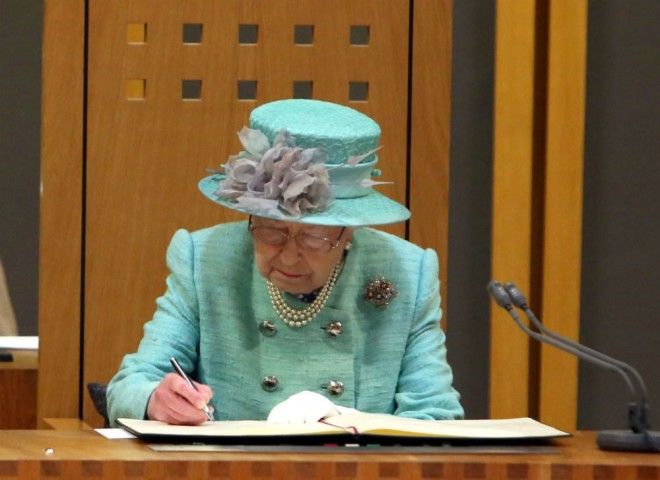 Правила английского этикета которые нельзя нарушать даже королеве