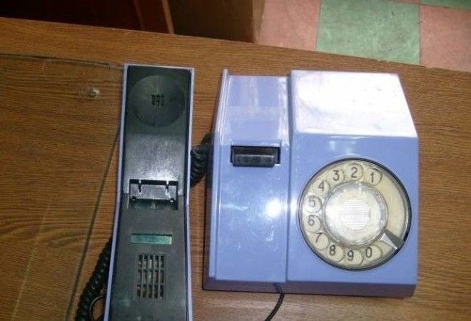 14 Настенный дисковый телефон СССР советские телефоны фото история