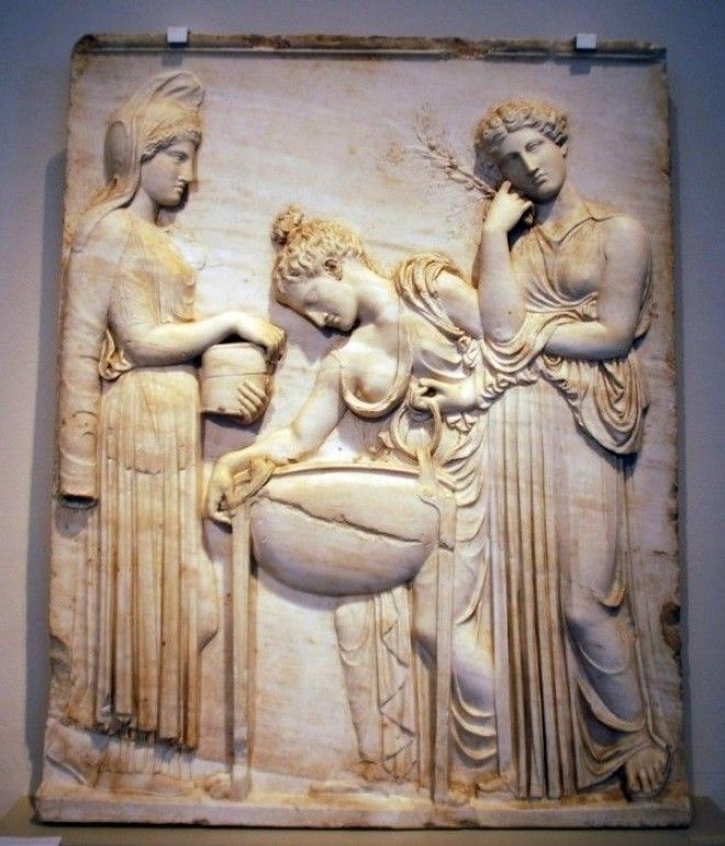 Ведьма Медея внучка бога солнца Гелиоса в греческой мифологии Фото commonswikimediaorg
