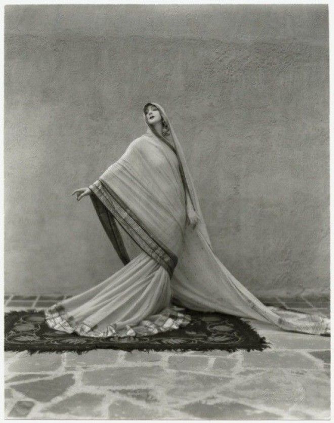 Великая танцлвщица в Поэма о Тагоре 1929 год