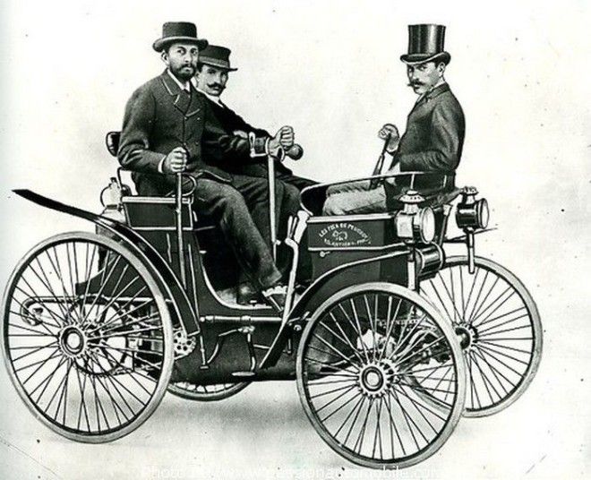 Первый серийный автомобиль компании Peugeot