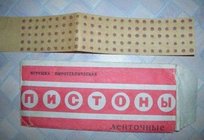 Такие советские пистоны перед использованием нужно было нарезать на ленты Фото dosugmd