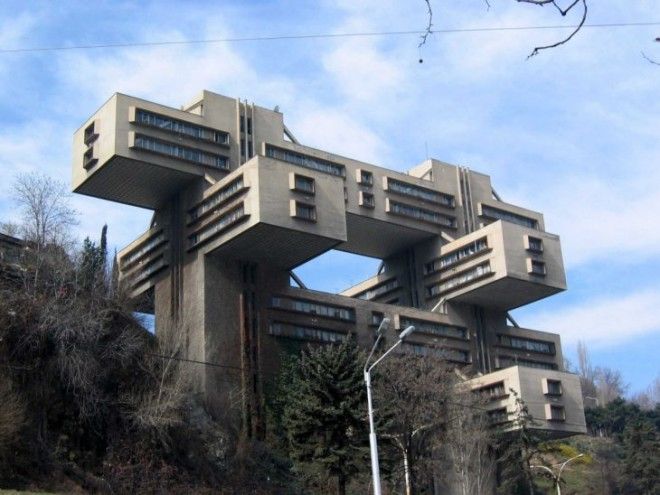 13 самых нелепых и странных шедевров советской архитектурной мысли