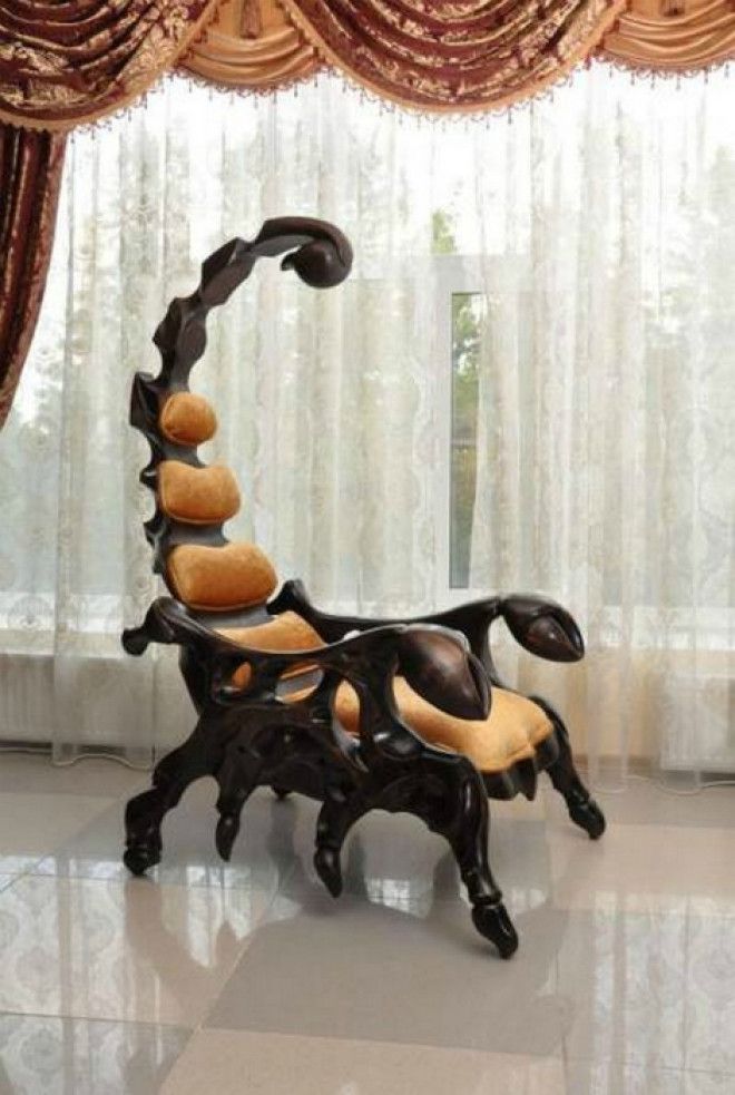 Дизайнерское кресло в виде скорпиона