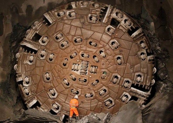 Проходка ЖД Готардского базисного туннеля