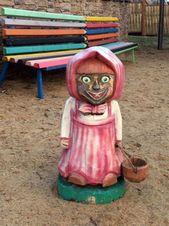 Скульптура на детской площадке