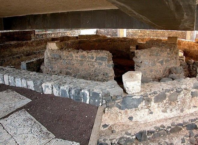 Руины дома апостола Петра в Капернауме