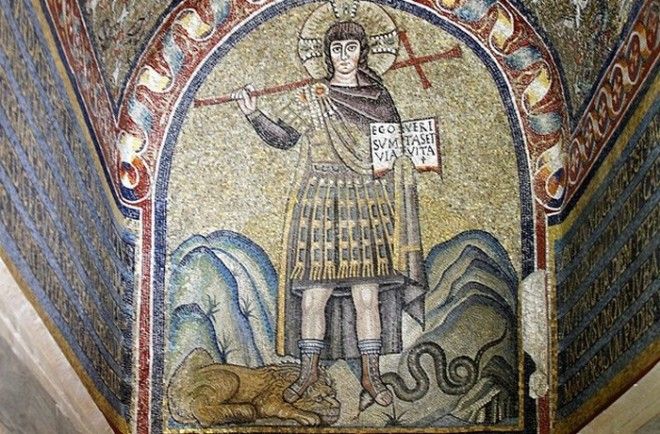 Раннее изображение Христа в часовне архиепископа в Равенне