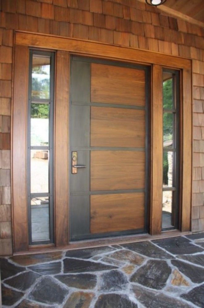 Деревянная входная дверь может стать настоящим произведением искусства 