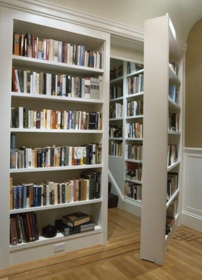 Книжный шкаф в качестве потайной двери