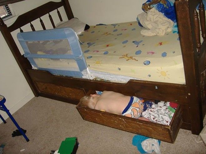 35 фото доказывающих что дети могут спать где угодно