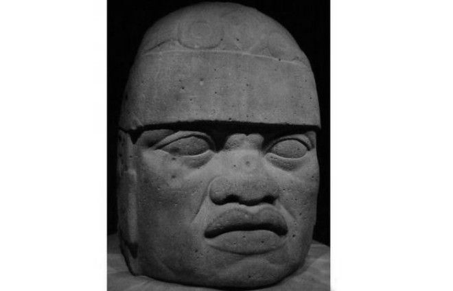 Голова 6 из СанЛоренцо в Музее антропологии в Халапе