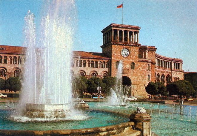 Дом Правительства в Ереване