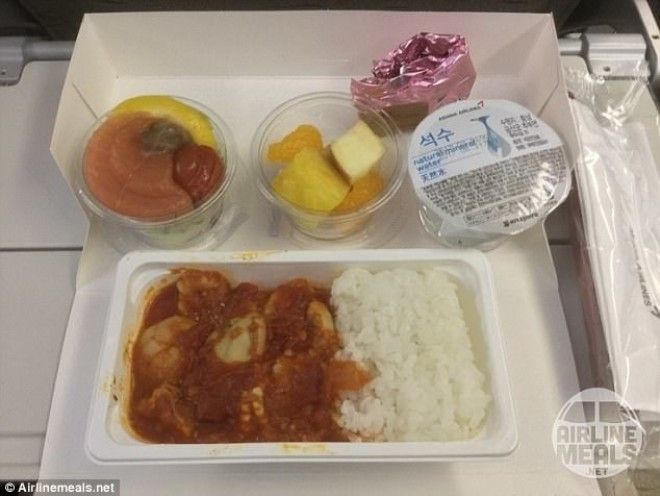 Самая отвратительная еда в самолетах