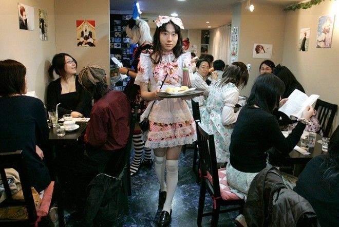 Hibaritei японский ресторан с переодетыми официантами