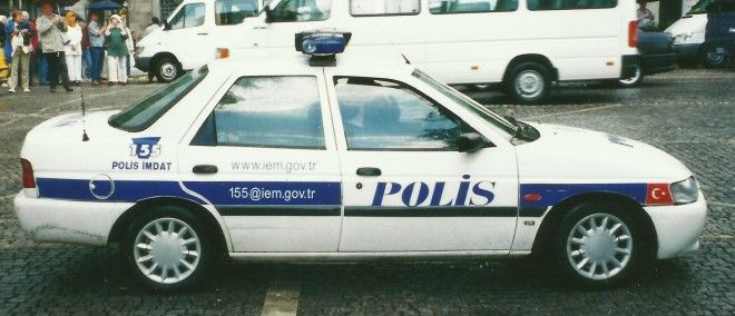 police_car_of_turkey_02