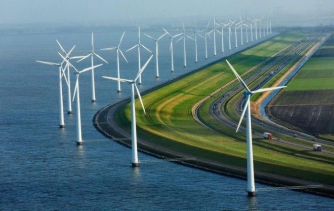 С 2009 года страна начала использовать ветер как возобновляемый источник энергии установив 1879 ветряков вдоль береговой линии