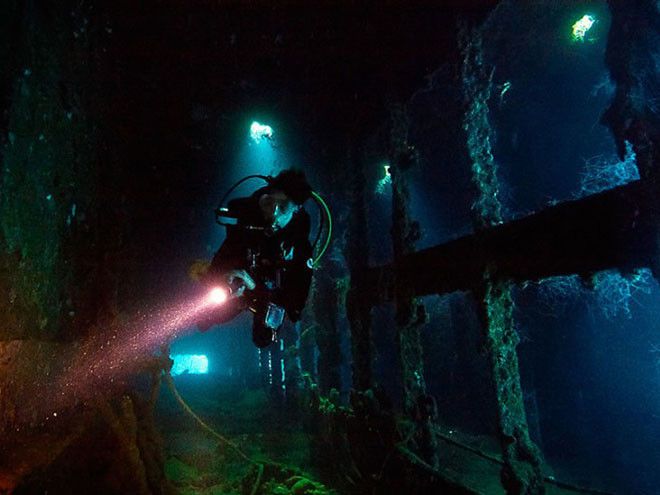 Лагуна Трук самое большое подводное кладбище военной техники