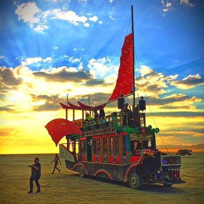 Фестиваль Burning Man 2017 чистое безумие под палящим солнцем пустыни