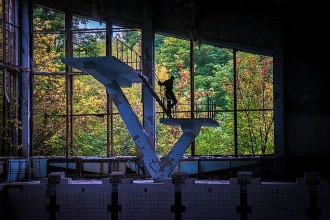 13 фото сделанных сталкерами которые нелегально заночевали в Чернобыле