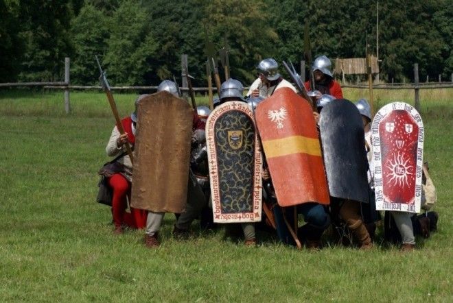 Краткий курс истории средневековых щитов